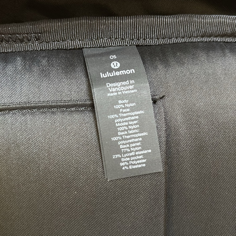 Lululemon backpack - Picture 6 of 6